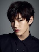 李泰容